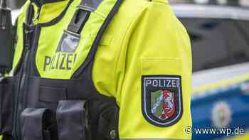 Unfall in Siegen: Frau rammt mit SUV Mercedes und türmt - WP News