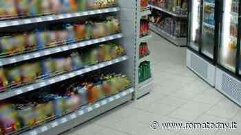 "Ci regali due birre?": al rifiuto, picchiato dipendente di un minimarket