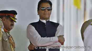 Imran Khan: Pakistans Premier verliert Misstrauensvotum