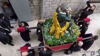 Il Venerdì Santo a Bari Vecchia e l'eterna diatriba tra "chiangiaminue" e "vendeluse" - Telebari