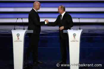 📷  Poolse fans niet mals voor tegenstander en maken tifo van Poetin die de strop krijgt