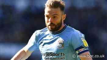 Matty Godden: Injured Coventry City striker likely to miss rest of season