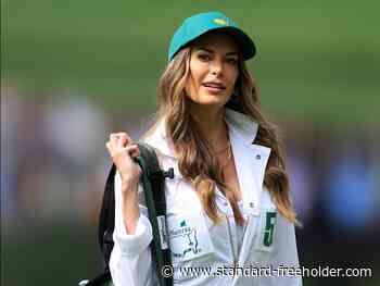 WAGS OF THE MASTERS! Gallery gals show their stuff - Standard Freeholder