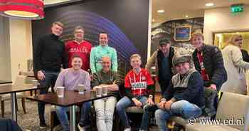 PSV-supporters halen in Leicester herinneringen op aan Europese awaydays: 'Één grote familie hier' - Eindhovens Dagblad