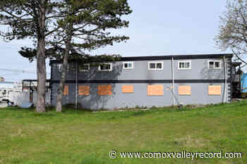 Multiple units destroyed as blaze empties Alberni low-barrier housing complex – Comox Valley Record - Comox Valley Record