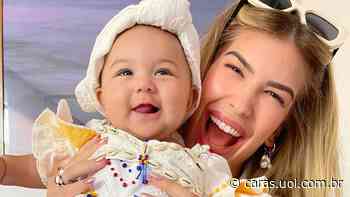 Lorena Improta mostra primeira vez de Liz na praia: ''Não poderia ser melhor'' - CARAS Brasil