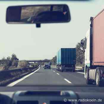 Auf der Autobahn mit Steinen beworfen - Radio Köln