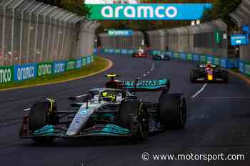 Hamilton explains "difficult position" F1 radio message - Motorsport.com