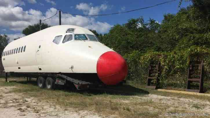 Someone Turned a McDonnell Douglas MD-88 Fuselage Into a Ridiculous Camper