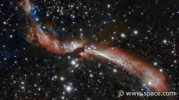 Stellar jets twist and turn through space in entrancing new photos