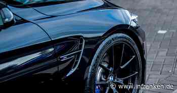 Unfall A73 bei Coburg: 23-Jähriger schrottet 430-PS-Wagen