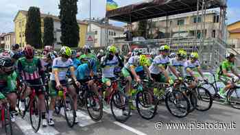 Ciclismo, al 6° G.P. CIttà di Pontedera atleti ucraini schierati in prima fila alla partenza - PisaToday