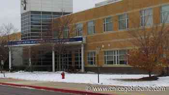 West Aurora School District to end valedictorian system and go with Latin Honors instead - Chicago Tribune