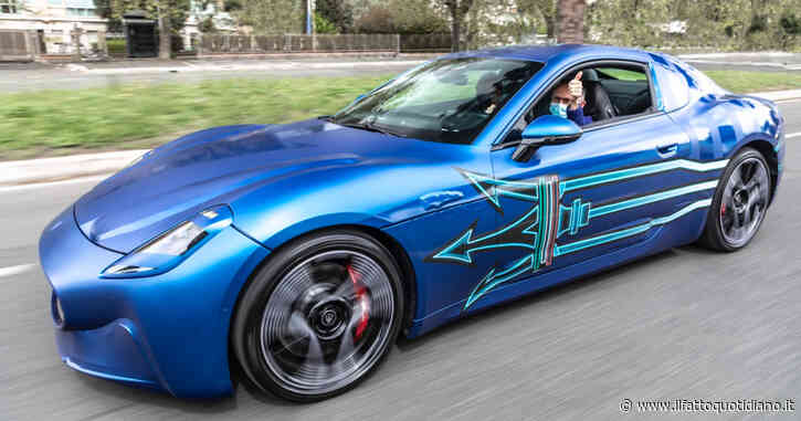 Auto elettriche, Tavares: “Siamo pronti. Ma se l’UE toglie il bando ai motori termici ci sono altre soluzioni, come l’ibrido”