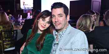Zooey Deschanel and Jonathan Scott Shared a Major PDA Moment During Their Latest Red Carpet Appearance - Country Living