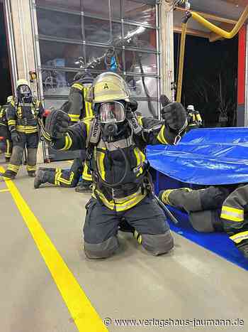 Kandern: Übung für Atemschutzgeräteträger - Verlagshaus Jaumann - www.verlagshaus-jaumann.de