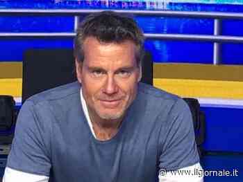 Paura per Jimmy Ghione: la sua auto si ribalta durante il rally