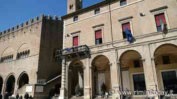 Negli edifici pubblici farà più freddo. "Un grado in meno per risparmiare, ai raggi x anche i lampioni" - RiminiToday