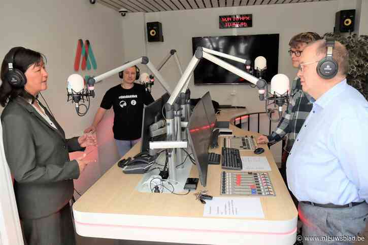 Radio Meteor viert eerste verjaardag nieuwe studio met mooie live-uitzending