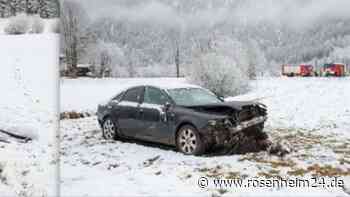 Drei Buben stibitzen in Tirol Auto der Eltern und versenken es in Bachlauf