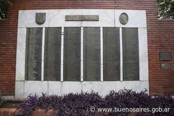 Se iluminan monumentos con mensajes y banderas patrias - buenosaires.gob.ar