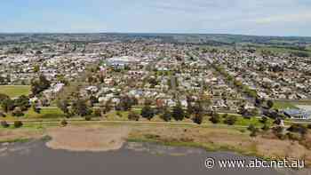 Calls for strategic investment to stop regional areas from 'lagging behind'