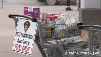 Police collect food donations in Alliston - CTV News Barrie
