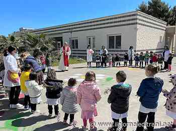 La pace vista dai piccoli: Trani, iniziativa solidale al D'Annunzio - ilgiornaleditrani - Radio Bombo