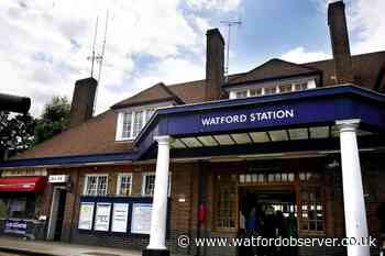 Fewer trains running on Met Line after 'fault' discovered with trains