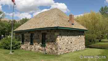 Little Stone Schoolhouse applies for money to remove lead paint, asbestos from building