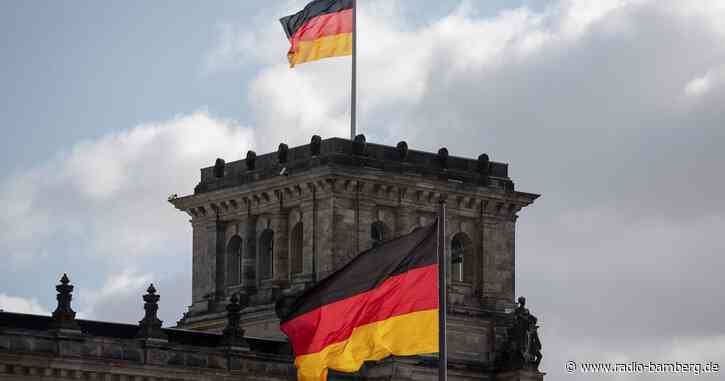 Umfrage: Jeder Dritte sieht Deutschland als Scheindemokratie