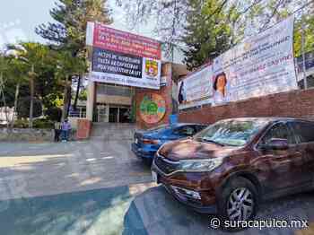 Colocan lonas en la Ssa y el hospital de Iguala contra Aidé Ibarez; trabajadores capitalinos la apoyan - El Sur Acapulco suracapulco I Noticias Acapulco Guerrero - El Sur de Acapulco