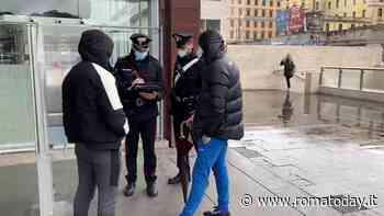 I molestatori delle biglietterie di Termini che minacciano passeggeri e carabinieri