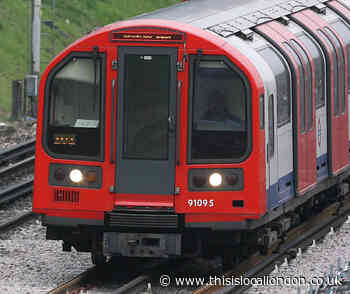 Fewer trains running on Met Line after 'fault' discovered with trains