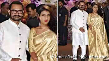Did Aamir Khan secretly marry ‘Dangal’ co-star Fatima Sana Shaikh? Here’s the truth behind viral photograph - Times of India