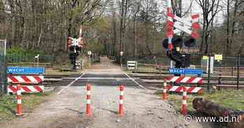 Bewoners balen: spoorwegovergang De Sysselt dicht, maar alternatief niet tijdig klaar - AD.nl