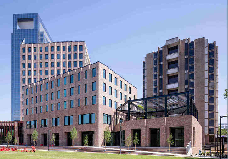 Ode an den Turm
 - Campuswohnheim in Houston von Barkow Leibinger