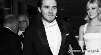 Nicola Peltz e Brooklyn Beckham sposi: l’abito è un’opera d’arte con pizzo francese e schiena nuda - Fanpage.it