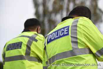 Youth arrested in Morden after police find handgun