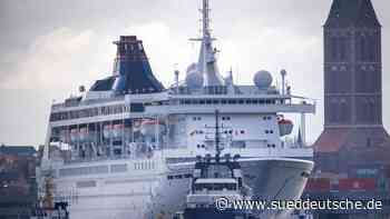 Schiffbau - Wismar - Wohnschiff "Superstar Libra" verlässt Wismar - Wirtschaft - Süddeutsche Zeitung - SZ.de