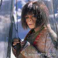 Helena Bonham Carter's worst: 'Planet of the Apes' (2001) - 69News WFMZ-TV