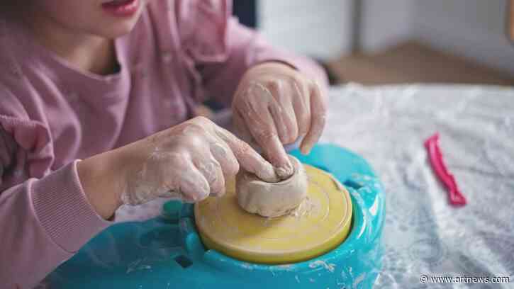 The Best Pottery Wheels for Young Artists