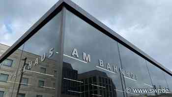 Tiefgarage am Bahnhof Ulm eröffnet: Autos statt Verkehrswende? - SWR Aktuell