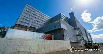 Intel Says It'll Deliver 2025 Chip Tech a Half Year Early     - CNET