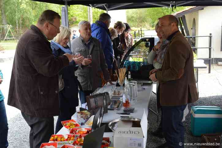 Vanaf 1 mei weer met de overzet het kanaal over