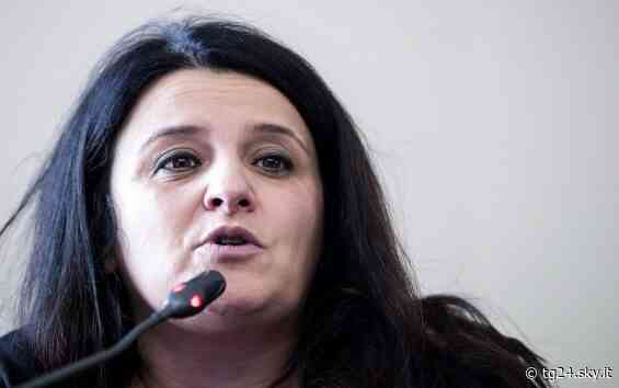 Camorra, la cronista Marilena Natale: “Non mi affittano casa a Formia perché ho la scorta” - Sky Tg24