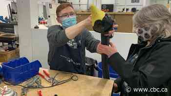 Sask. Repair Cafe helps breathe new life into broken things, keep them out of landfill