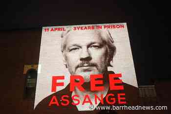 Protesters mark third anniversary of Julian Assange's arrest - Barrhead News
