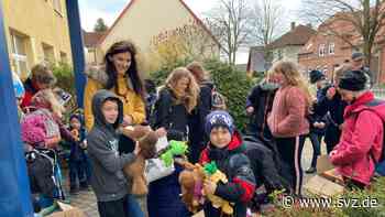 Kinder spenden für Kinder: Schüler sammeln Spielzeug für Altersgefährten aus der Ukraine - svz – Schweriner Volkszeitung