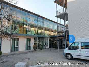 Steinen - Unter Aufsicht das Büro verlassen - www.verlagshaus-jaumann.de